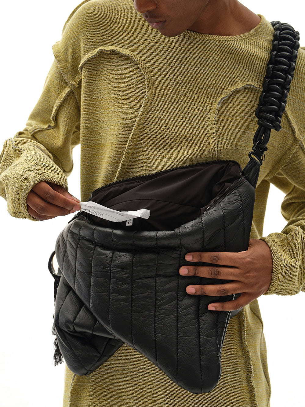 NUTEMPEROR Vegetable Project 020 Hand-braided black crossbody bag in faux leather