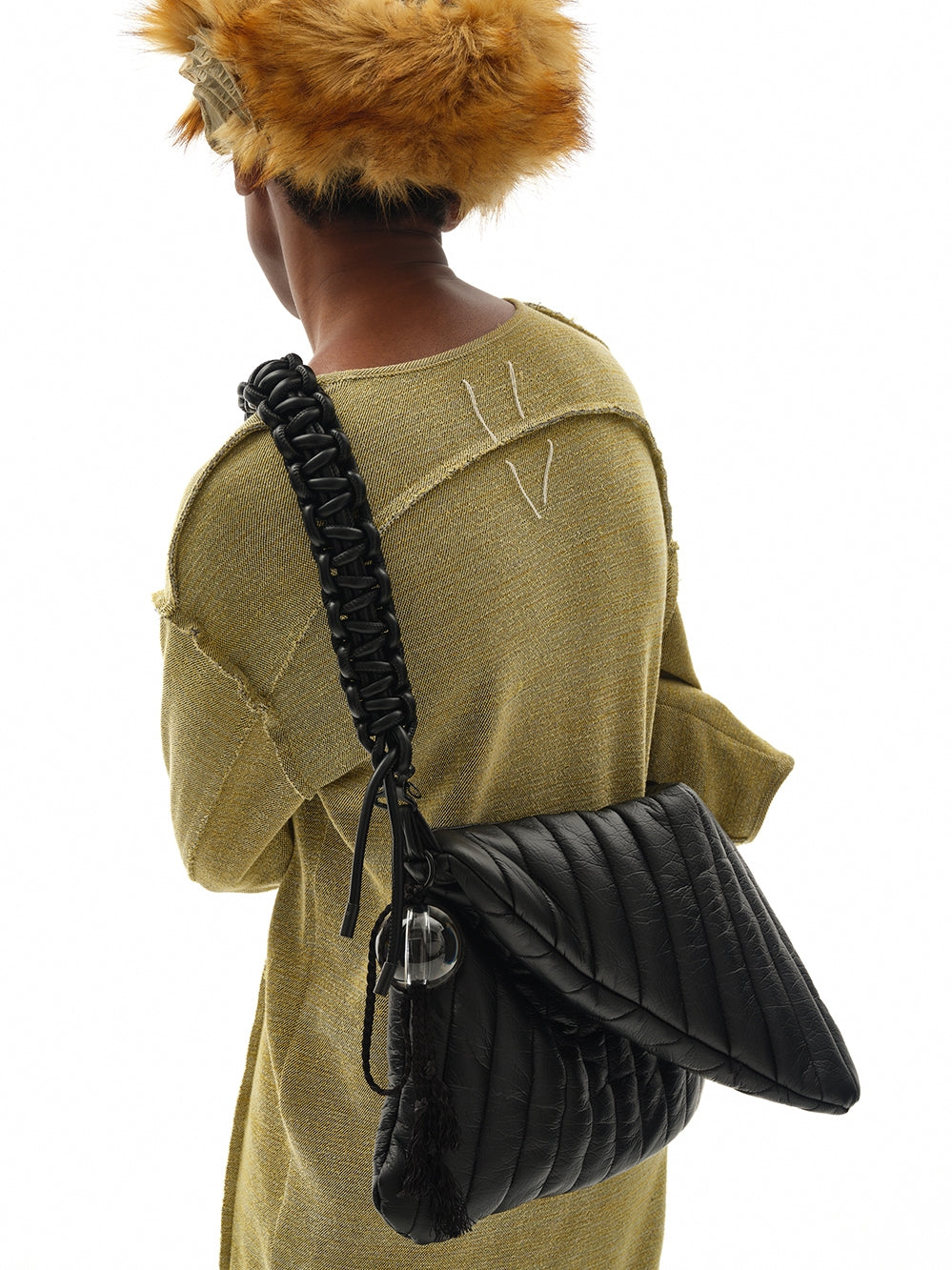 NUTEMPEROR Vegetable Project 020 Hand-braided black crossbody bag in faux leather